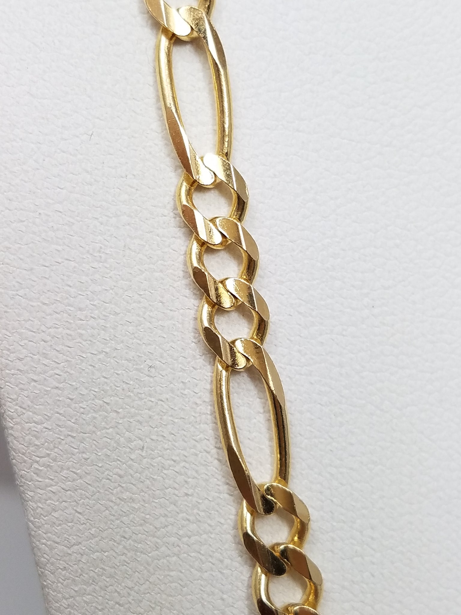 Classic 22" 14k Yellow Gold Solid Figaro Link Chain Necklace