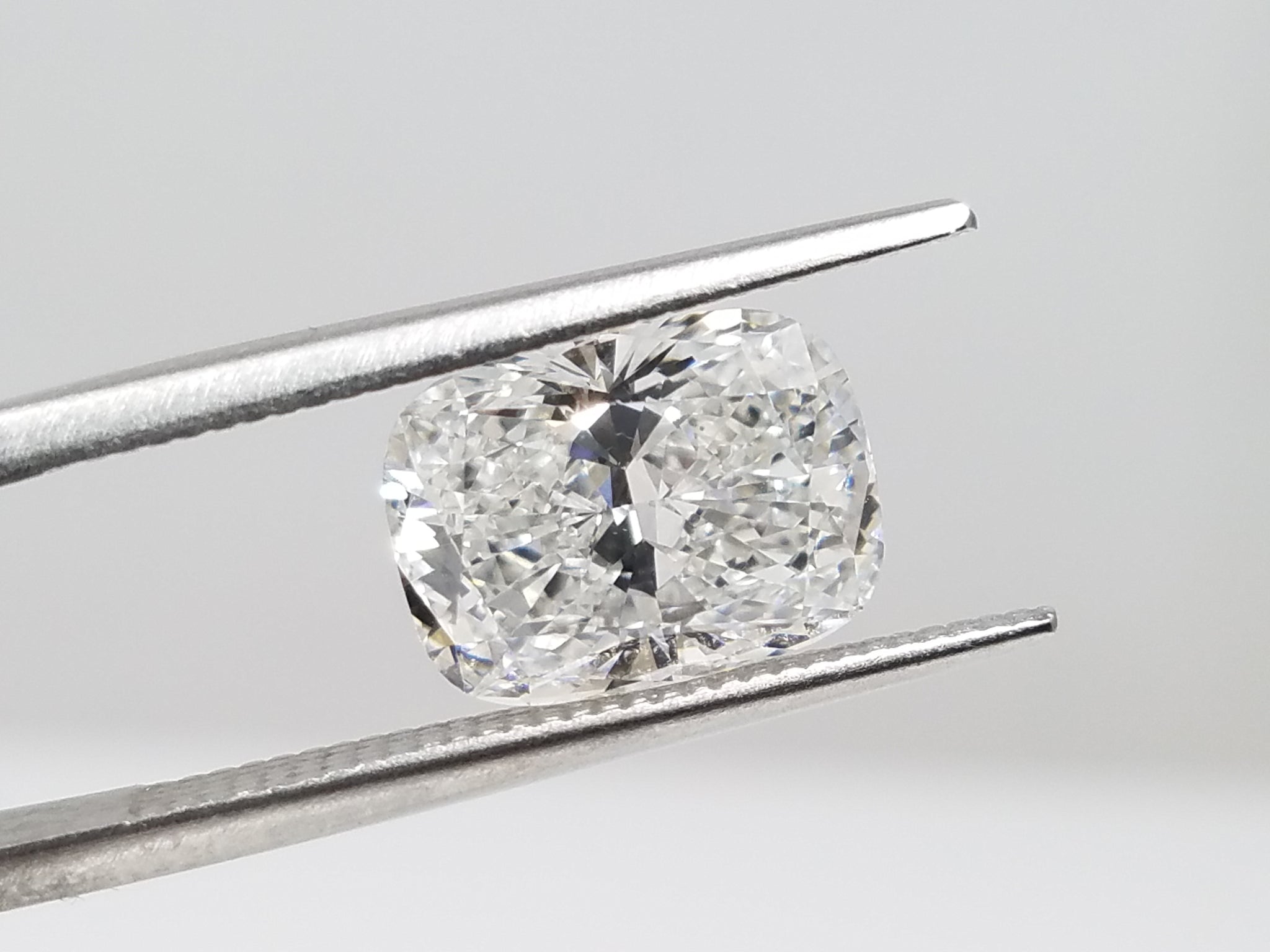 NEW IGI Certified 3.03ct Cushion Modified Brilliant Lab Grown Diamond VVS2 E