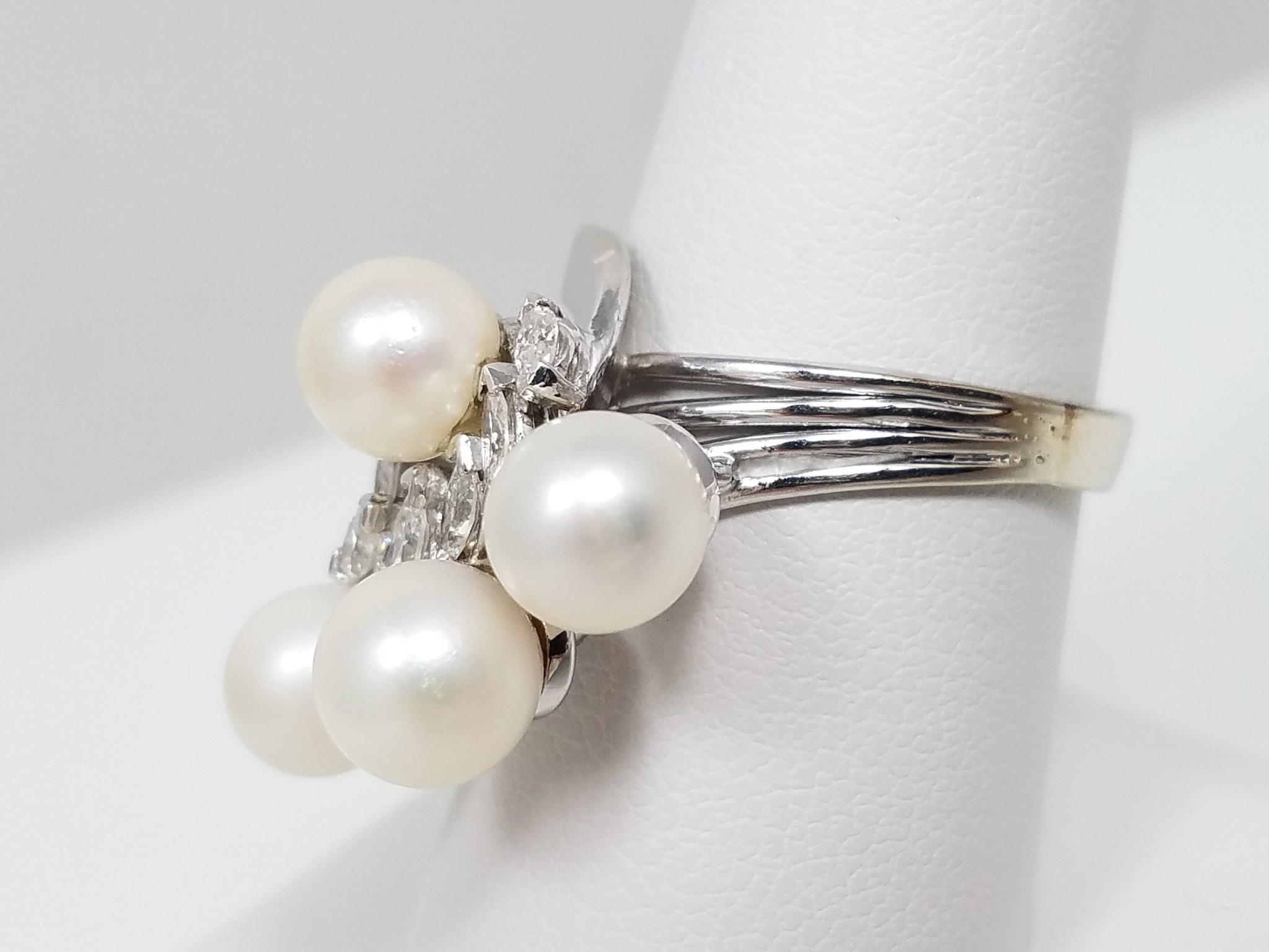 Vintage 12.5k White Gold Natural Diamond Cultured Pearl Bypass Ring