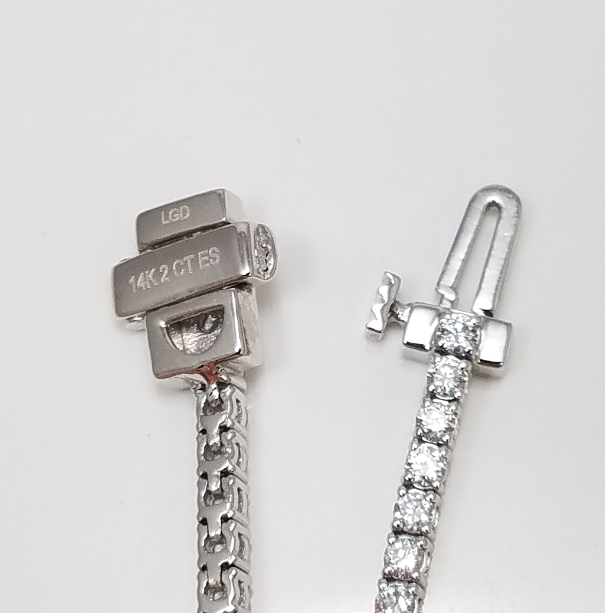 Stunning 6 7/8" 14k White Gold 2ctw Lab Grown Diamond Tennis Bracelet