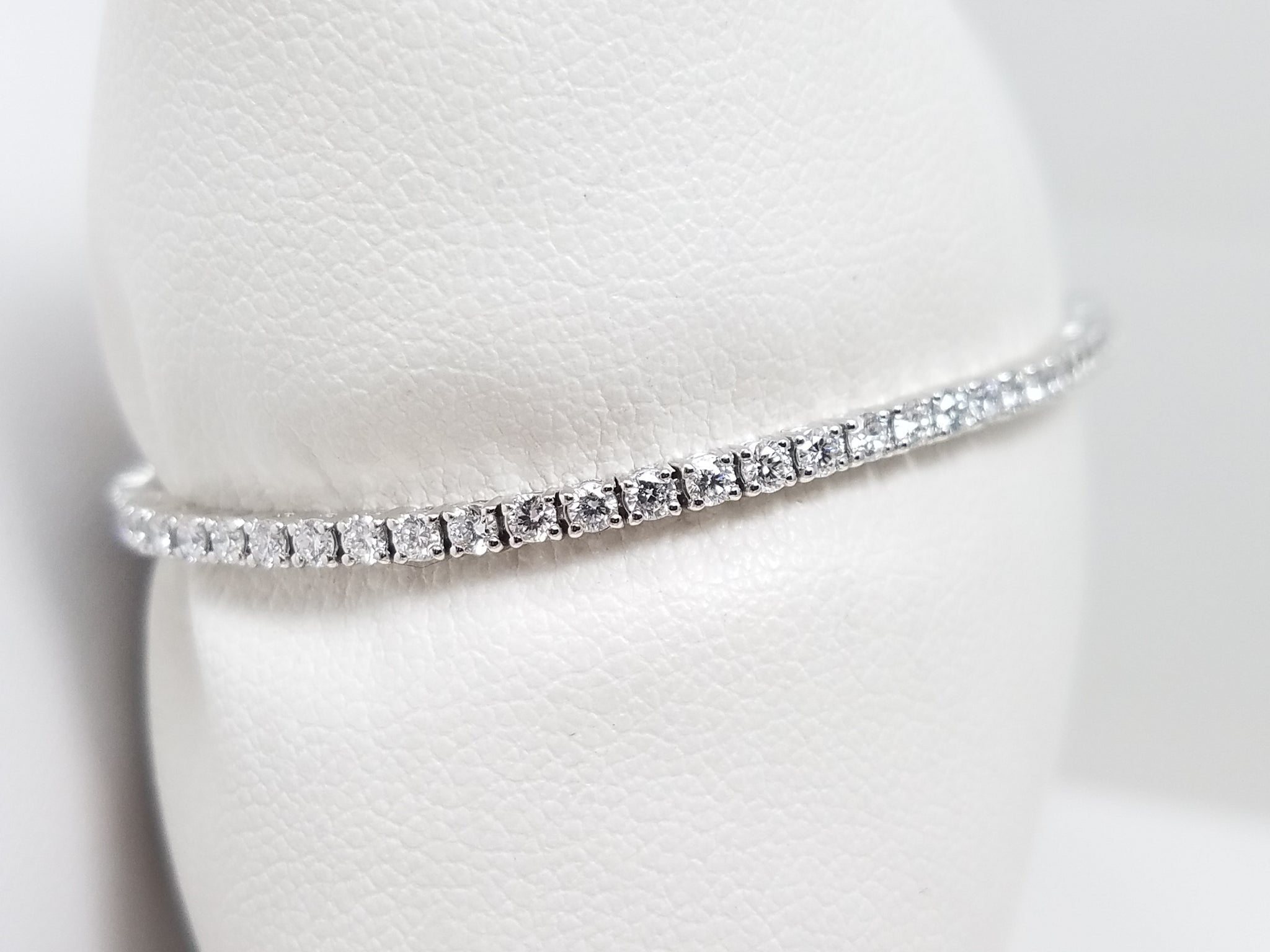 Stunning 6 7/8" 14k White Gold 2ctw Lab Grown Diamond Tennis Bracelet
