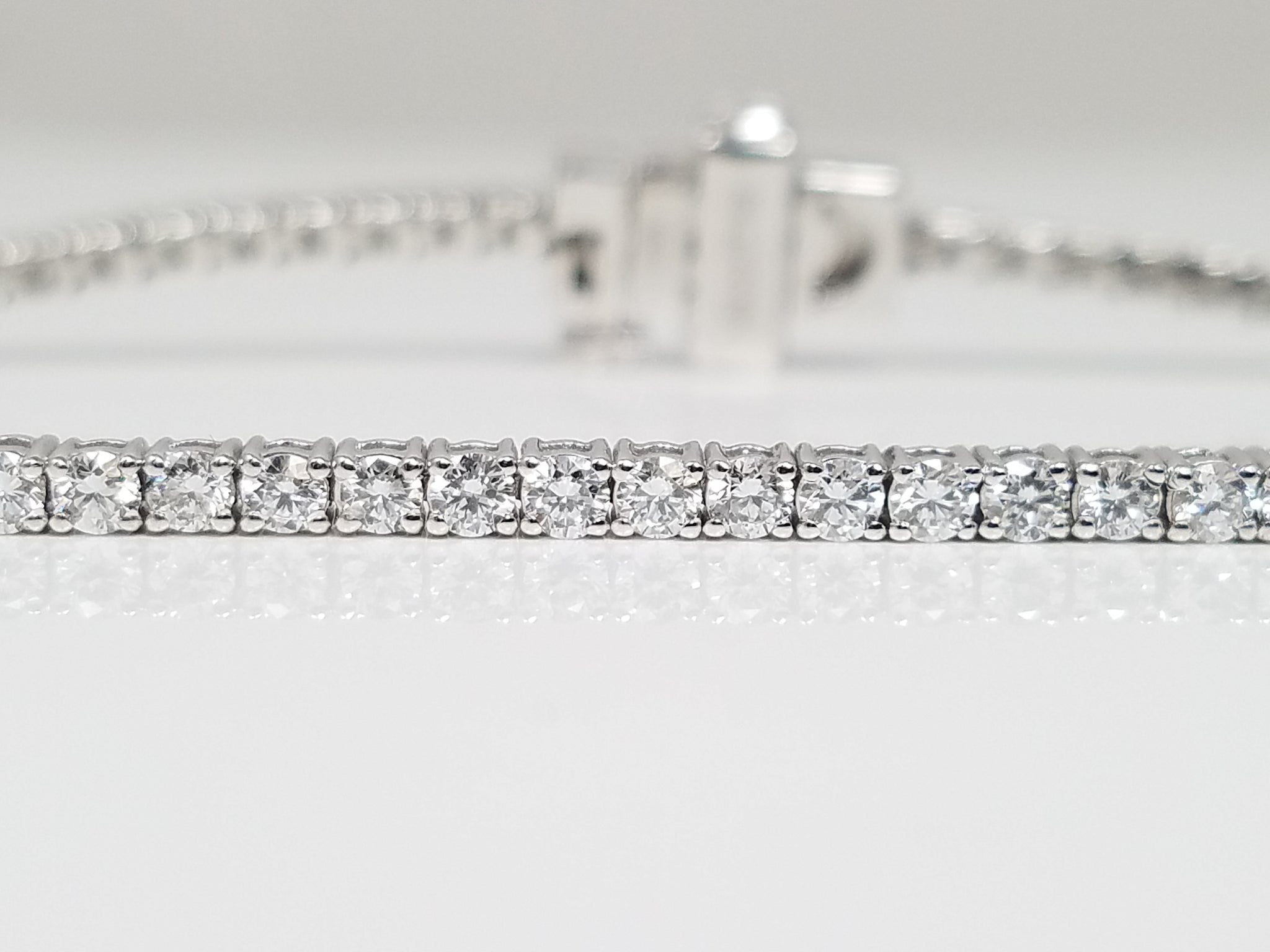 Stunning 6 7/8" 14k White Gold 2ctw Lab Grown Diamond Tennis Bracelet