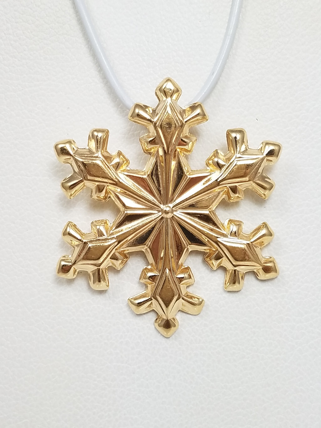 Sparkling Vintage 14k Yellow Gold 1979 3D Hollow Gorham Snowflake Pendant