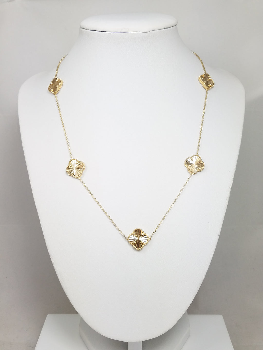 14k Yellow Gold 18" Clover Necklace