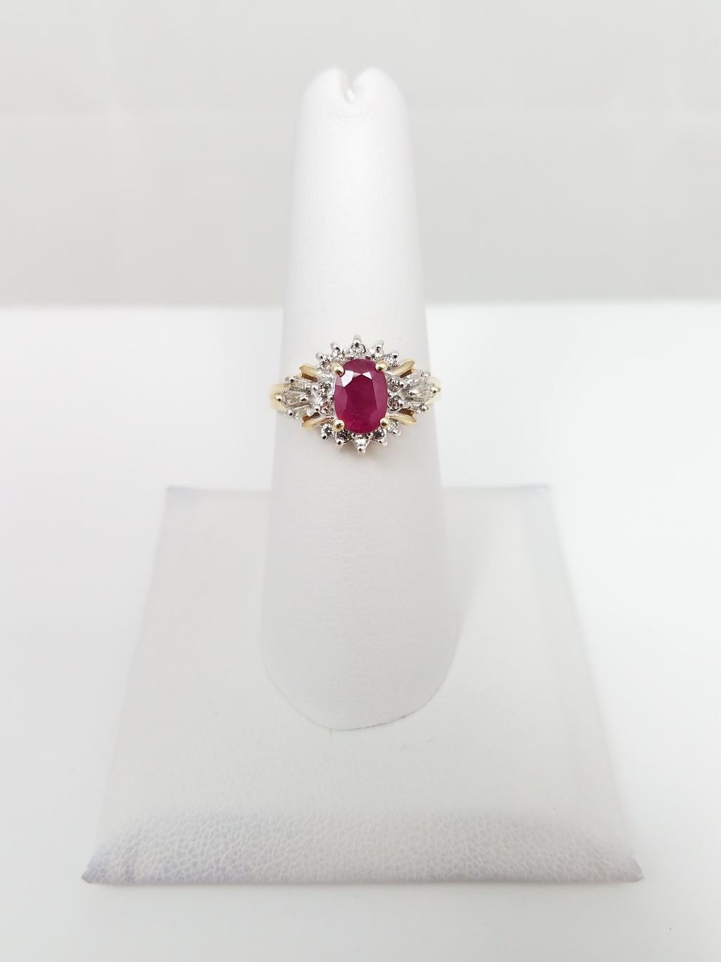 Dazzling 14k Yellow Gold Natural Ruby Diamond Ring