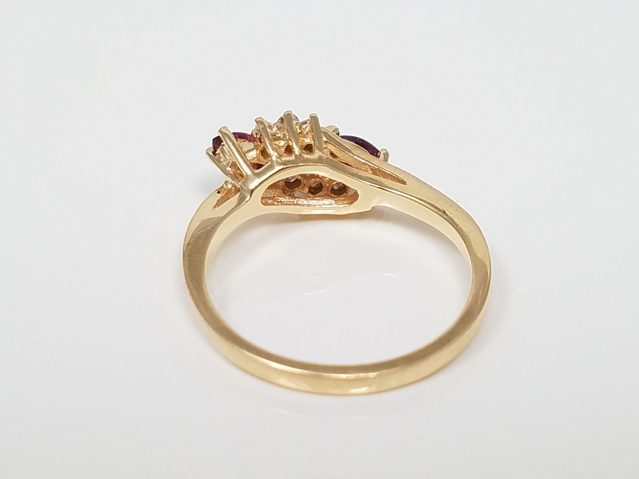 14k Yellow Gold Natural Ruby Diamond Ring