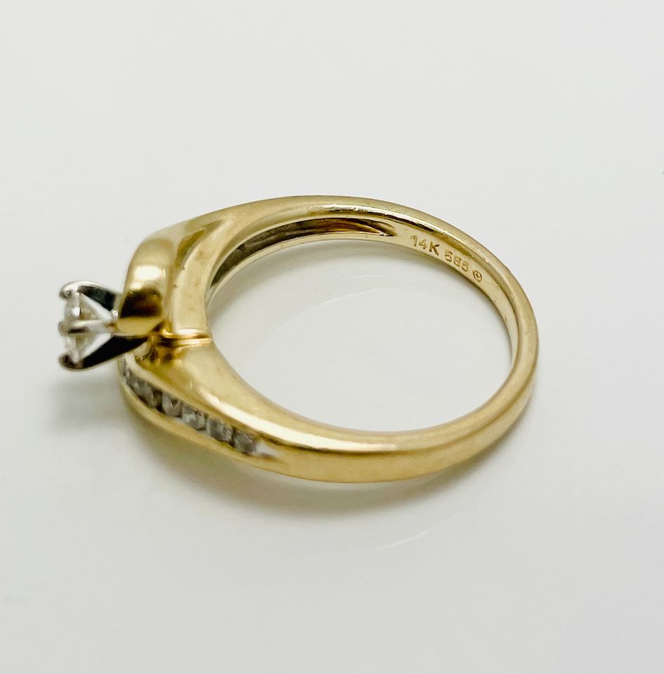 14k Gold Natural Diamond Engagement Ring