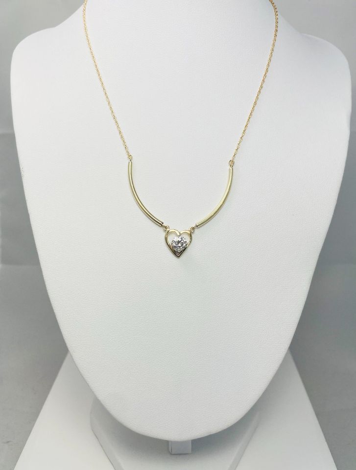 A Charming 16" 14k Yellow Gold Natural Diamond Heart Pendant