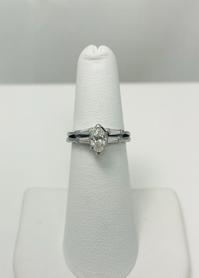 Classic Platinum Natural Diamond Engagement Ring Set