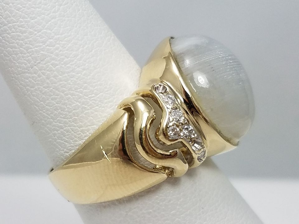 Glowing Large Labradorite 14k Gold Natural Diamond Ring
