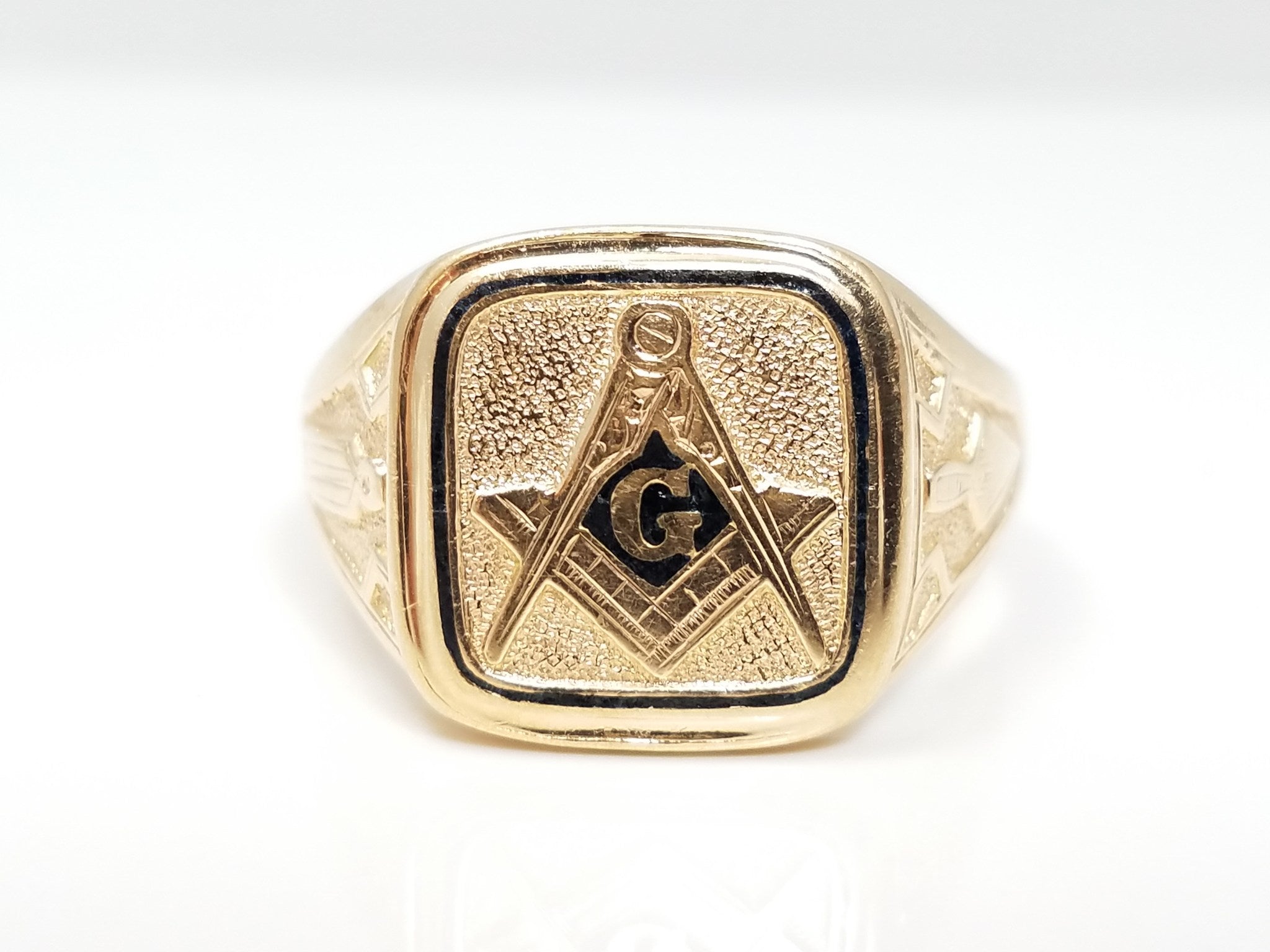 Vintage 14k Solid Gold Men's Masonic Ring