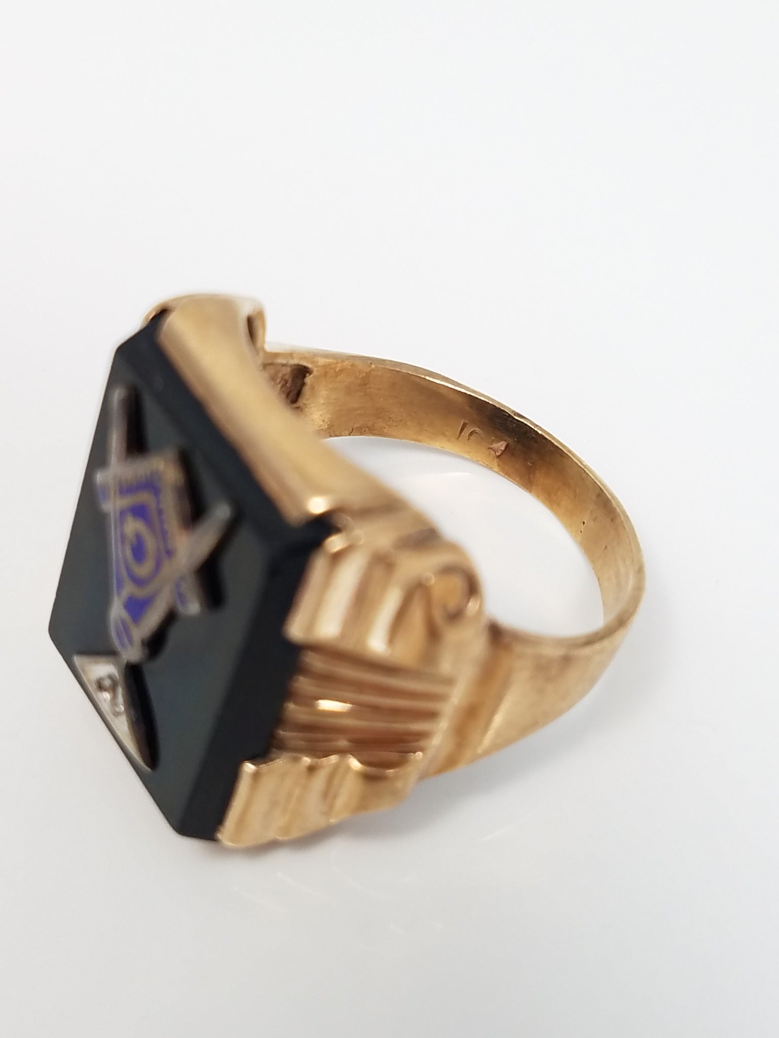 Vintage 10k Yellow Gold Natural Onyx Masonic Ring