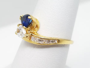 Enchanting 18k Yellow Gold Cubic Zirconia Natural Sapphire Diamond Toi Et Moi Ring