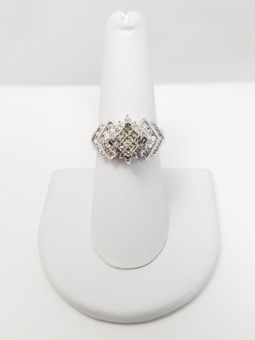 3/4ctw Natural Diamond 10k White Gold Engagement Ring