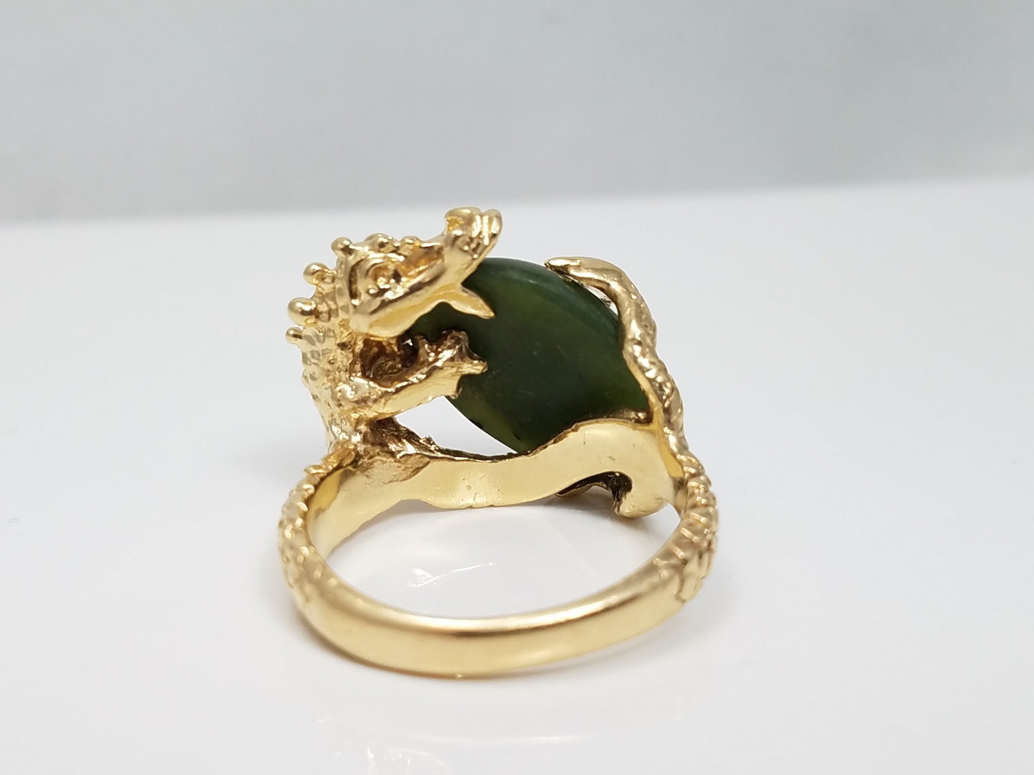 Vintage Nephrite Jade 14k Yellow Gold Dragon Ring