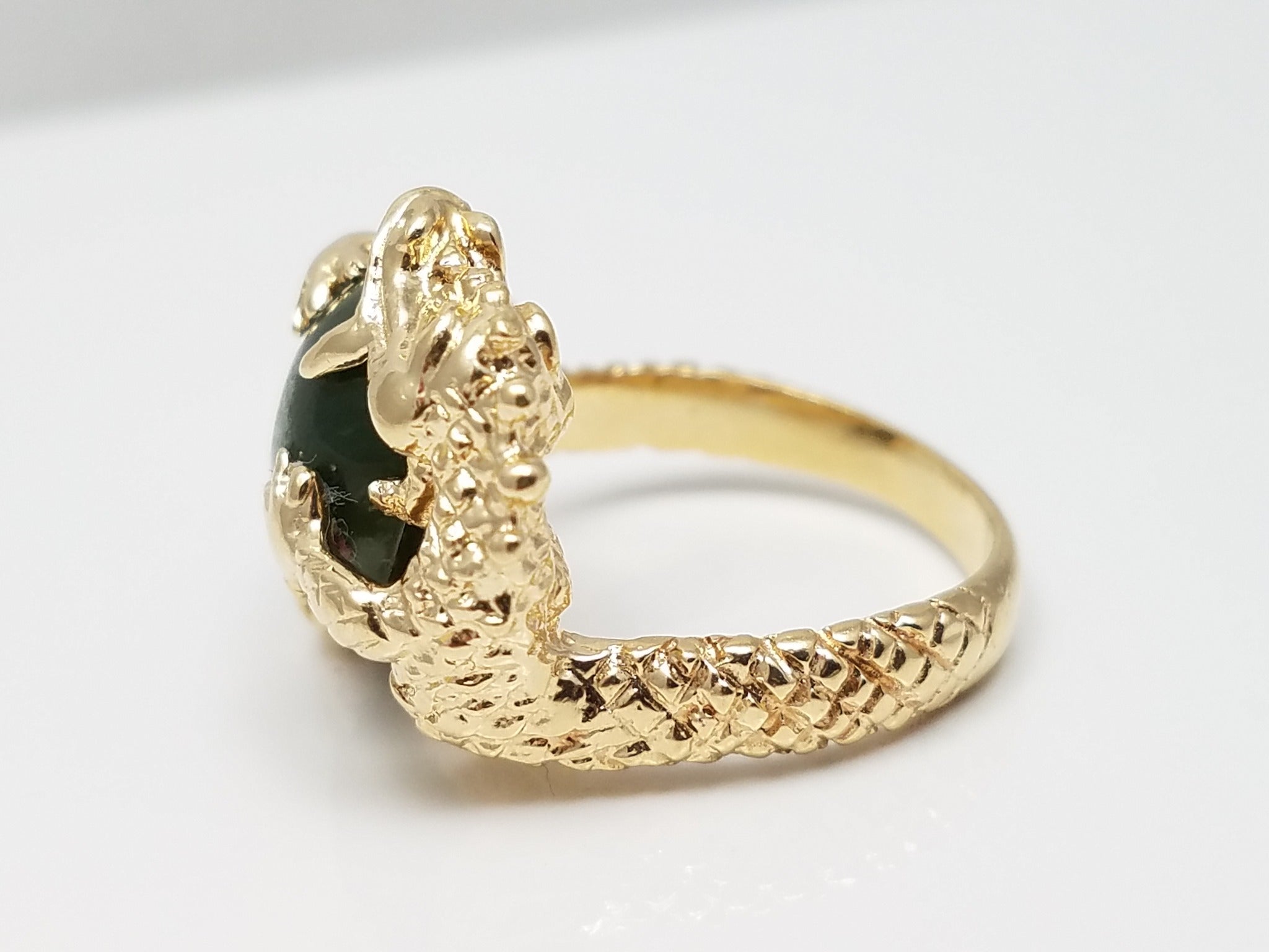 Vintage Nephrite Jade 14k Yellow Gold Dragon Ring