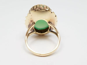 Flashy Vintage 14k Yellow Gold Natural Green Chalcedony Ring