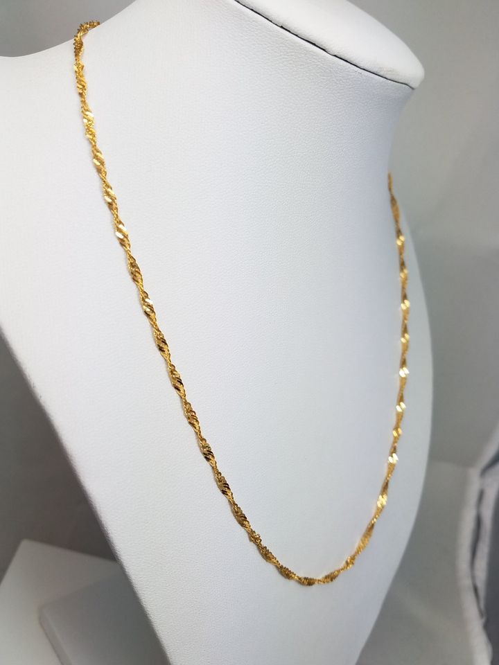 Luxurious Solid 21k Yellow Gold 18.5" Singapore Link Chain