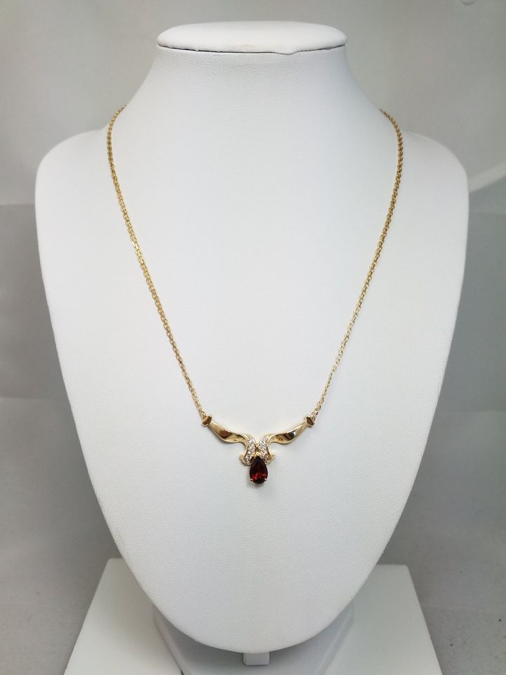 18" Striking Garnet + Diamond 14k Yellow Gold Pendant Necklace