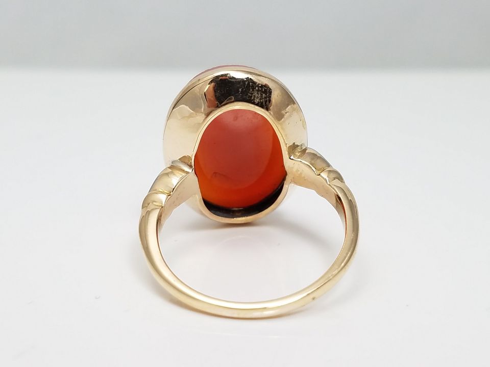 Early 1900's 14k Yellow Gold Hard Stone Agate Cameo Ring