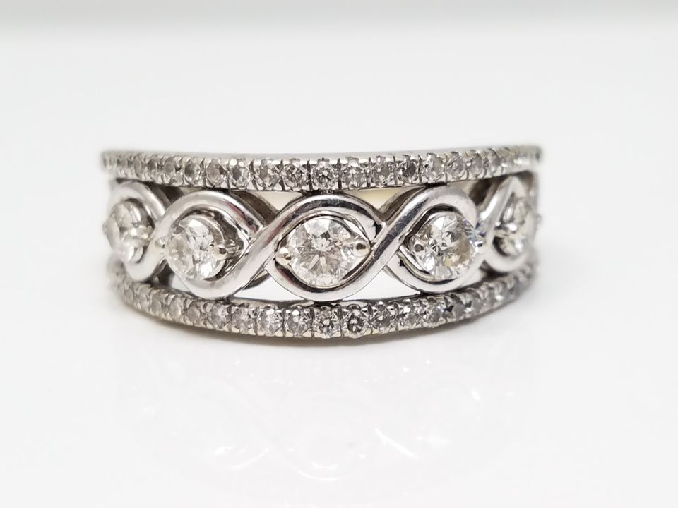 Glowing 1/2ctw Natural Diamond 14k White Gold Ring Band