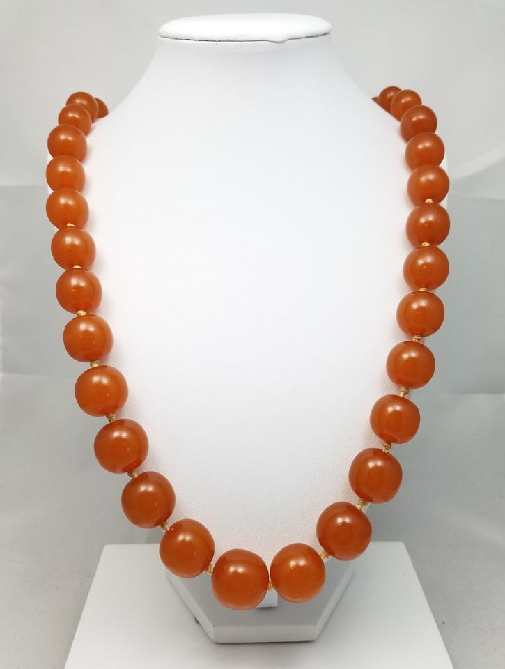 Vintage 14k Yellow Gold Natural Graduating Amber Bead Necklace