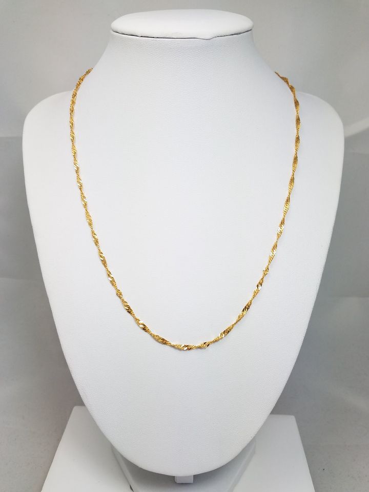 Luxurious Solid 21k Yellow Gold 18.5" Singapore Link Chain