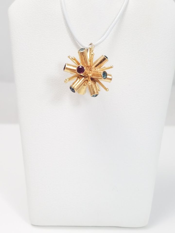 Unique Vintage 18k Yellow Gold Simulated Gemstone Sputnik Pendant