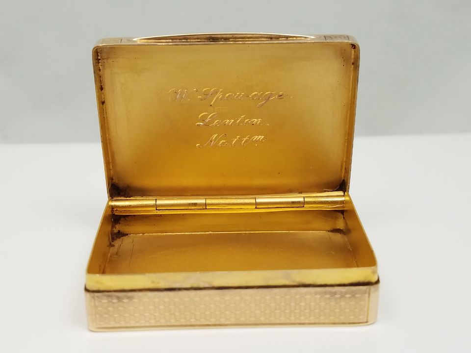 Vintage 9k Yellow Gold Pill Holder