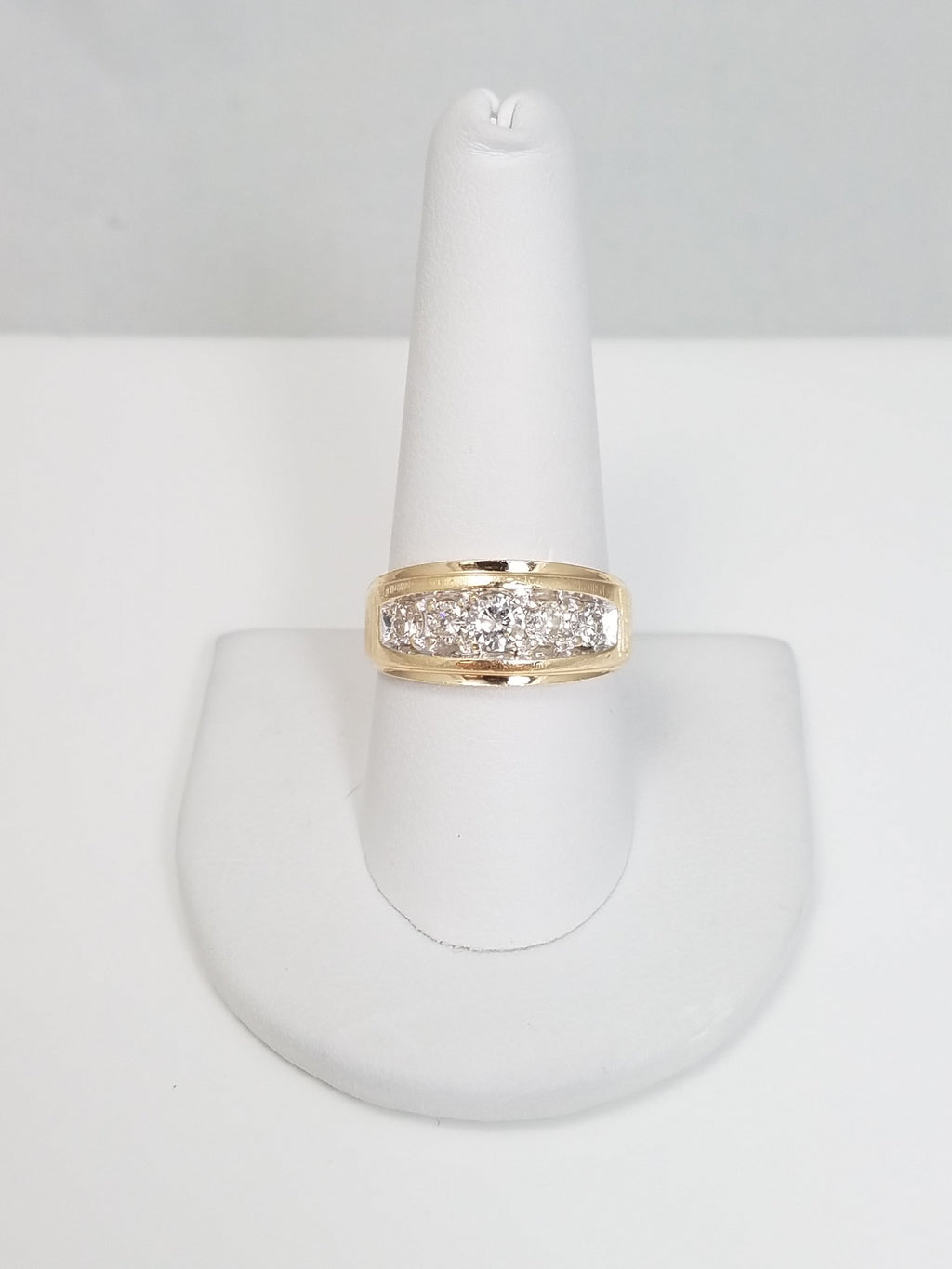 Striking 1ctw Natural Diamond 14k Yellow Gold Ring Band