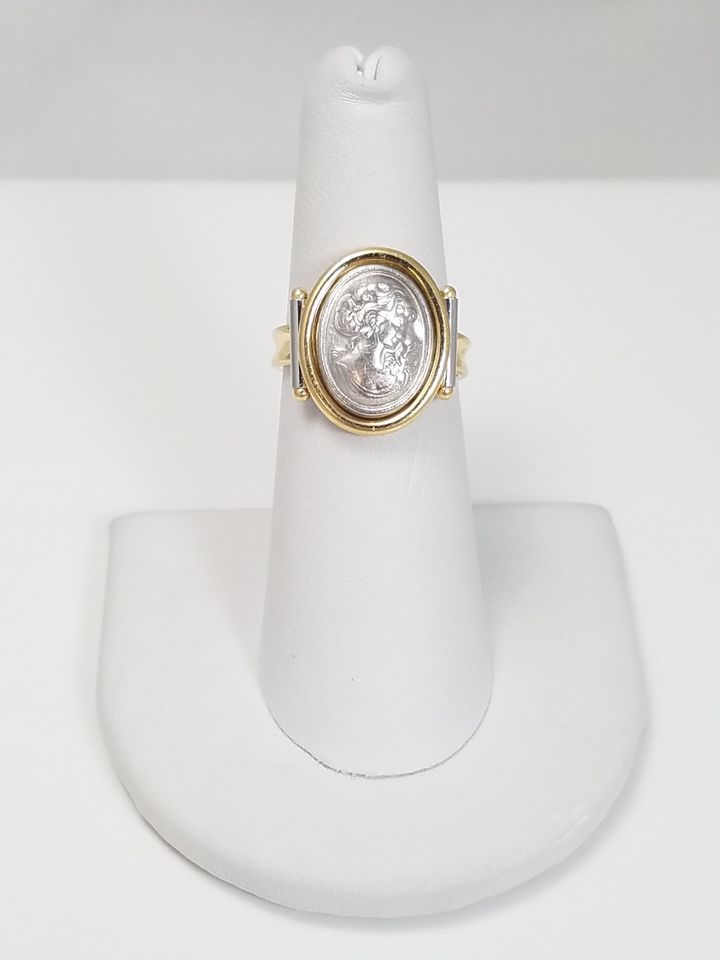 Cameo Repousse Ring in Platinum/18k Gold