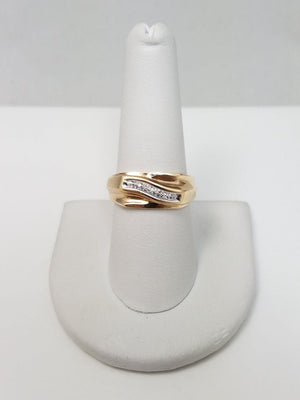 Simple 10k Yellow Gold Natural Diamond Wedding Ring Band