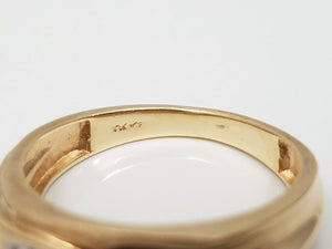 Simple 10k Yellow Gold Natural Diamond Wedding Ring Band