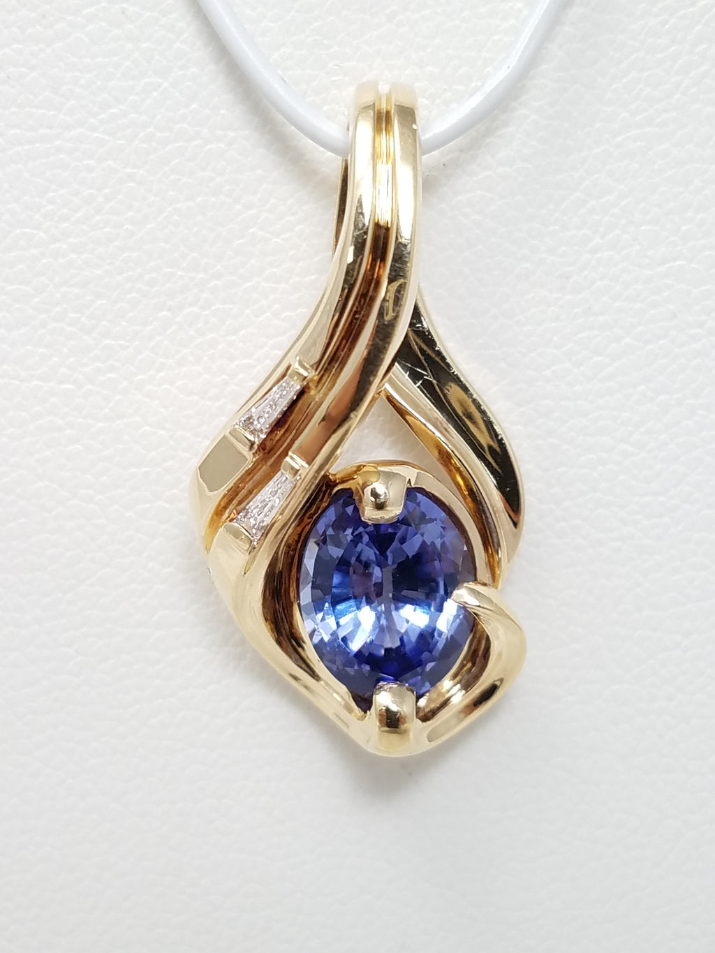 Sensational GIA Certified Lab Grown Sapphire & Natural Diamond 14k Yellow Gold Pendant