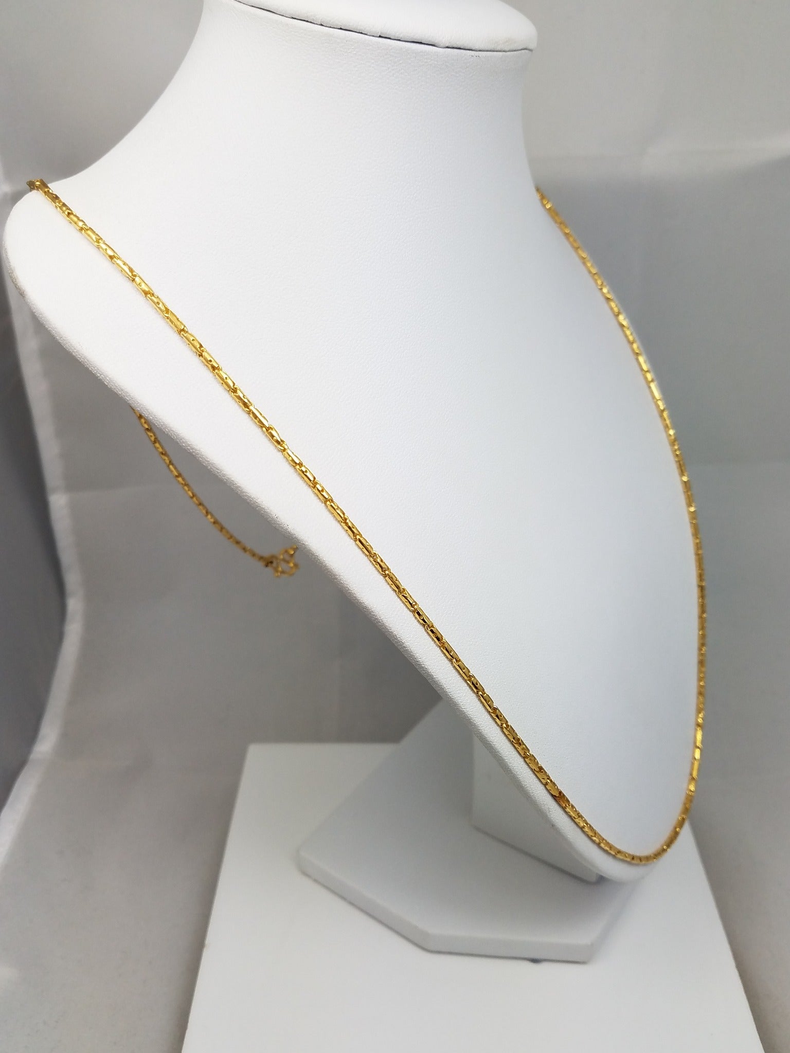 Extravagant 31" Hollow 23k Yellow Gold Baht Chain Necklace