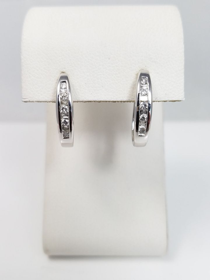 Radiant 10k White Gold Natural Diamond Hoop Dangle Earrings