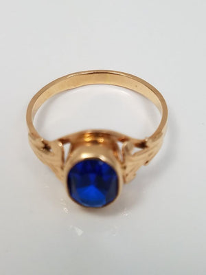 Ornate Vintage 14k Yellow Gold Synthetic Gemstone Ring