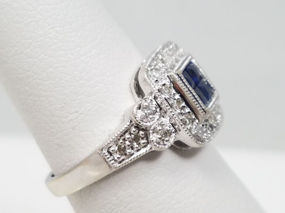 Classy Ladies 14k White Gold Natural Sapphire Diamond Ring