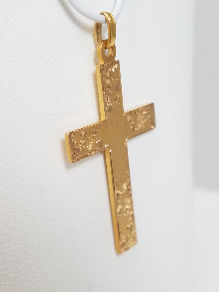 18k Yellow Gold Hand Engraved Cross Pendant