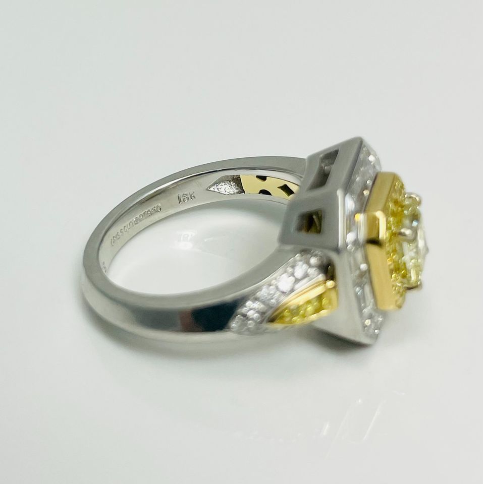 Exquisite $12,000 Platinum & 18k Yellow Gold Natural Fancy Diamond Ring