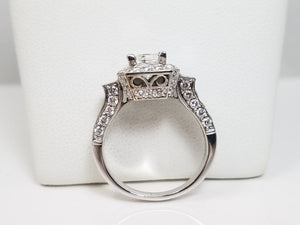 Stunning 18k White Gold Natural Diamond Engagement Ring