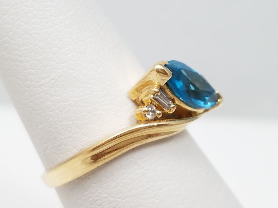 Chic 14k Yellow Gold Natural Blue Topaz Diamond Custom Ring