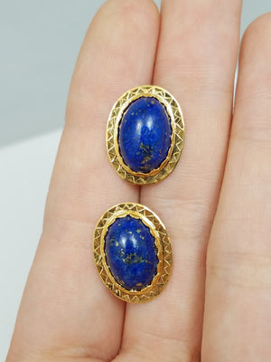 Two Vintage Ladies 19k Yellow Gold Natural Lapis Custom Buttons