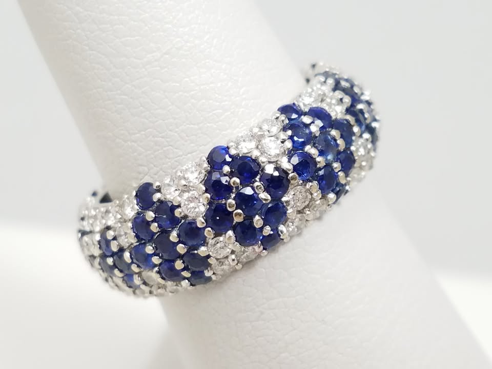 Stunning 18k White Gold Natural Sapphire & Natural Diamond Eternity Ring