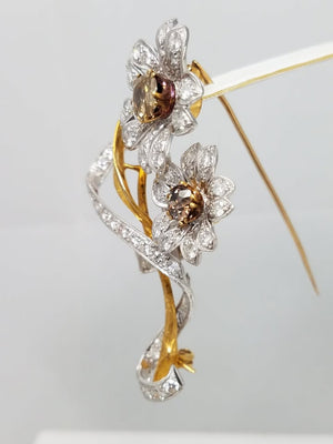 Exquisite 18k Yellow Gold & Platinum Natural Diamond Flower Brooch Pin