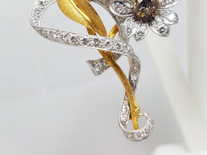 Exquisite 18k Yellow Gold & Platinum Natural Diamond Flower Brooch Pin