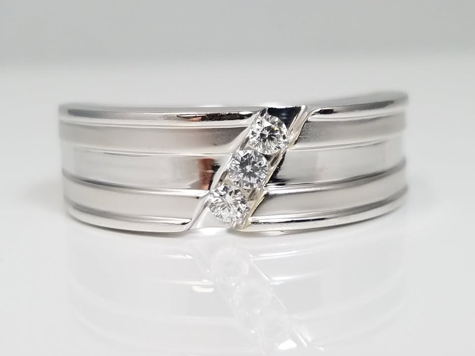 Men's 14k White Gold Natural Diamond Wedding Band