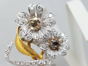 Exquisite 18k Yellow Gold & Platinum Natural Diamond Flower Brooch Pin