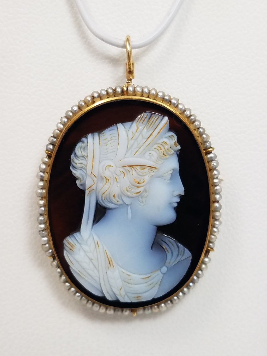 Circa 1900 14k Yellow Gold Agate Cameo Brooch/Pendant