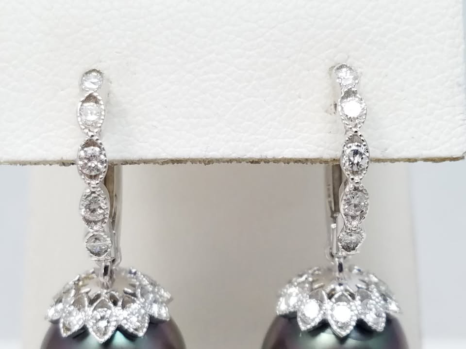 Luxurious 18k White Gold Natural Cultured South Sea Pearl Diamond Dangle Earrings